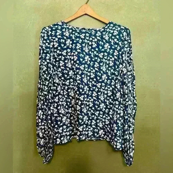 Tops - Ditzy Floral Blue Long Sleeve Blouse, Size Large
